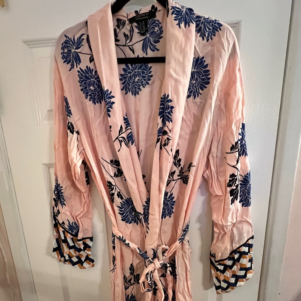 Forever 21 Pink and Blue Floral Kimono